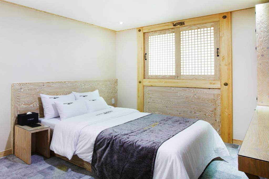 Hotel Butler Σουγόν Δωμάτιο φωτογραφία