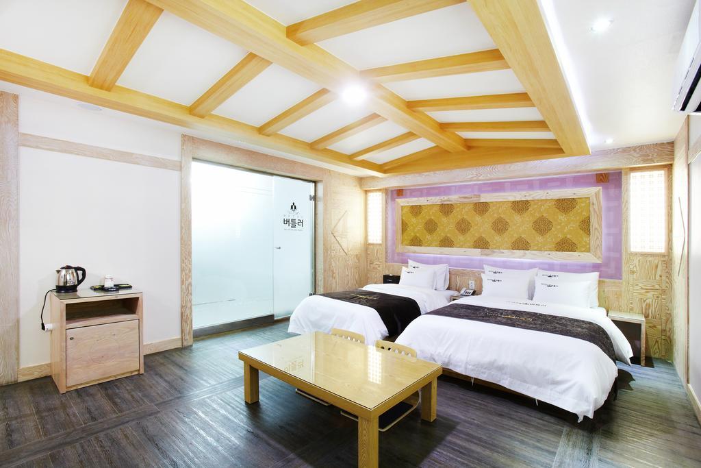 Hotel Butler Σουγόν Δωμάτιο φωτογραφία