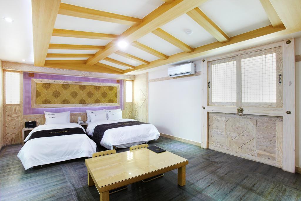 Hotel Butler Σουγόν Δωμάτιο φωτογραφία