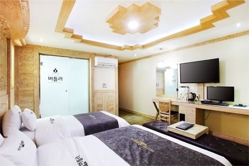 Hotel Butler Σουγόν Εξωτερικό φωτογραφία